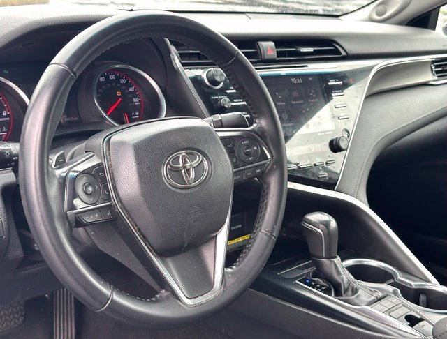 Used 2018 Toyota Camry XSE FWD image 15