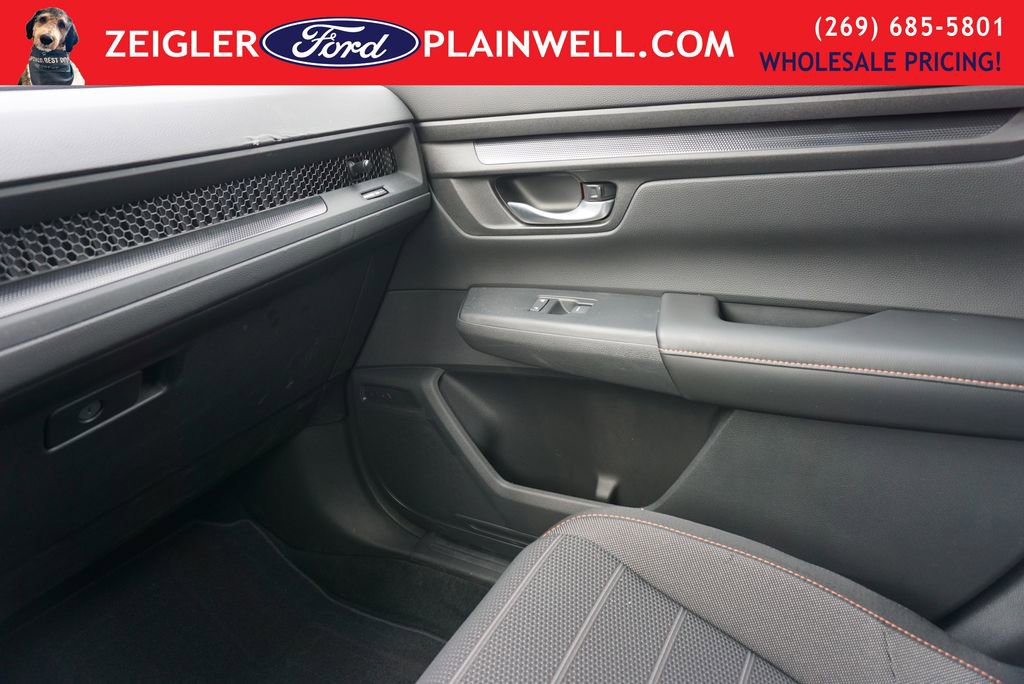 Used 2025 Honda CR-V Sport image 33