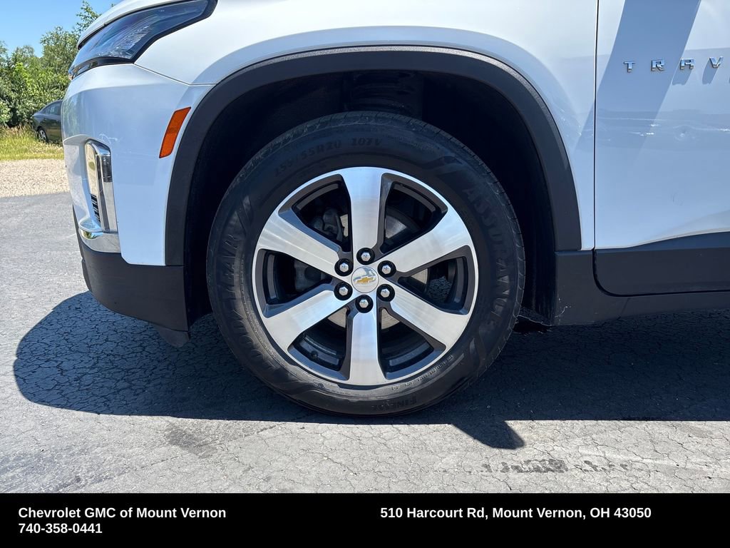 Used 2023 Chevrolet Traverse LT w/ LT Premium Package AWD/4WD image 26