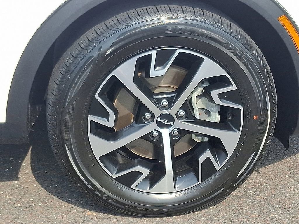 Used 2023 Kia Sportage EX w/ EX Premium Package image 9