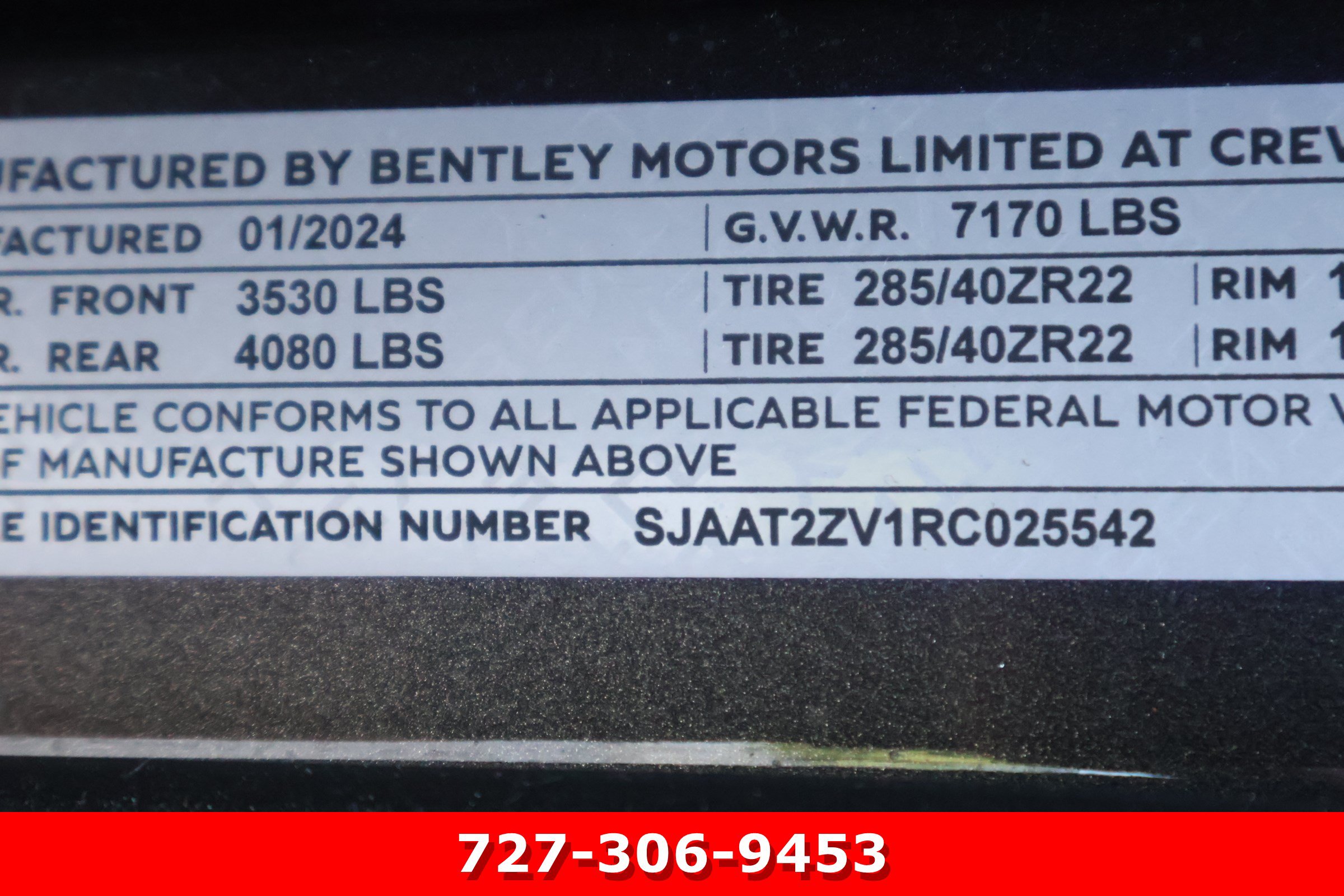 Used 2024 Bentley Bentayga AWD/4WD image 29