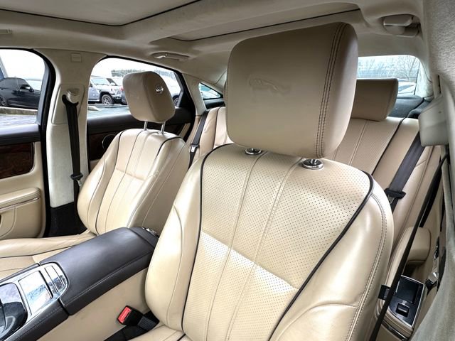 Used 2014 Jaguar XJ AWD image 10