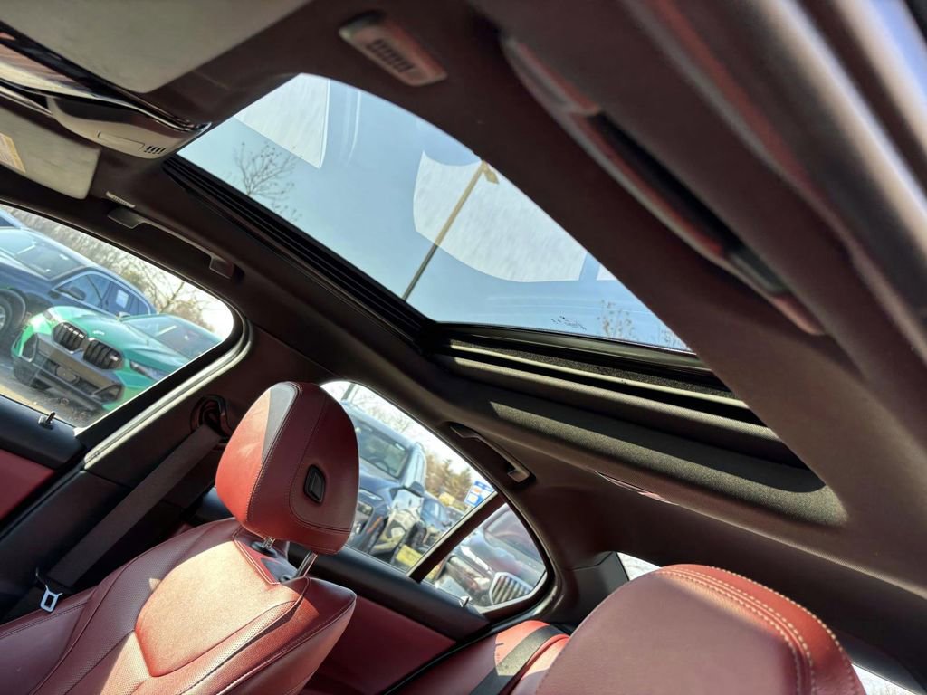 Certified 2025 BMW 330i xDrive Sedan w/ M Sport Package image 26