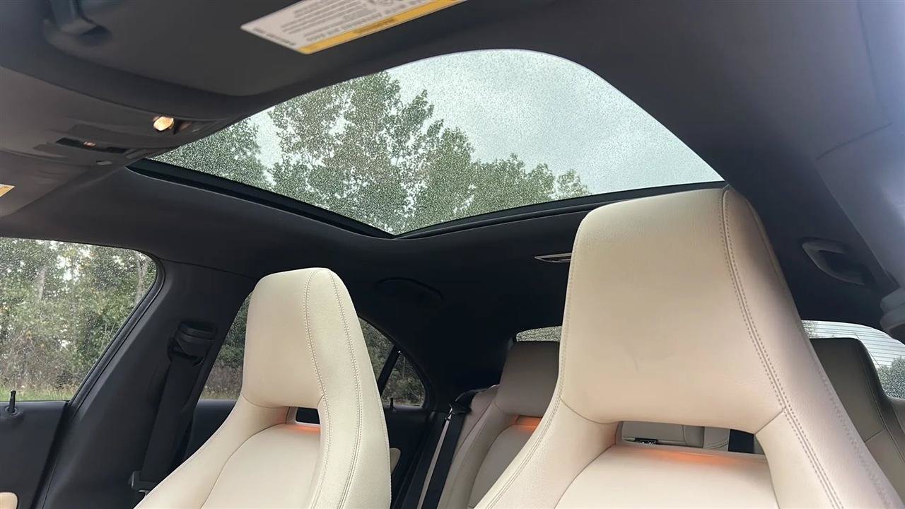 Used 2014 Mercedes-Benz CLA 250 image 29