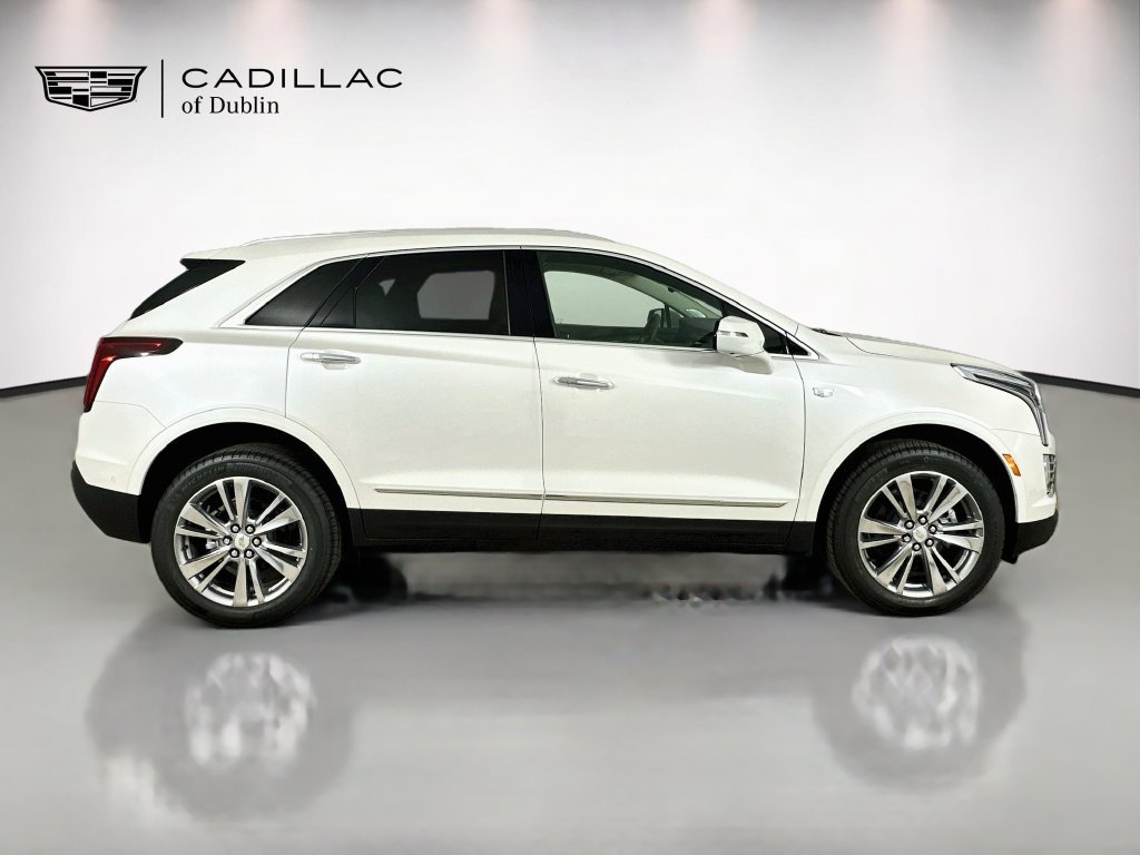 New 2026 Cadillac XT5 Premium Luxury w/ LPO, Floor Liner Package AWD/4WD image 4