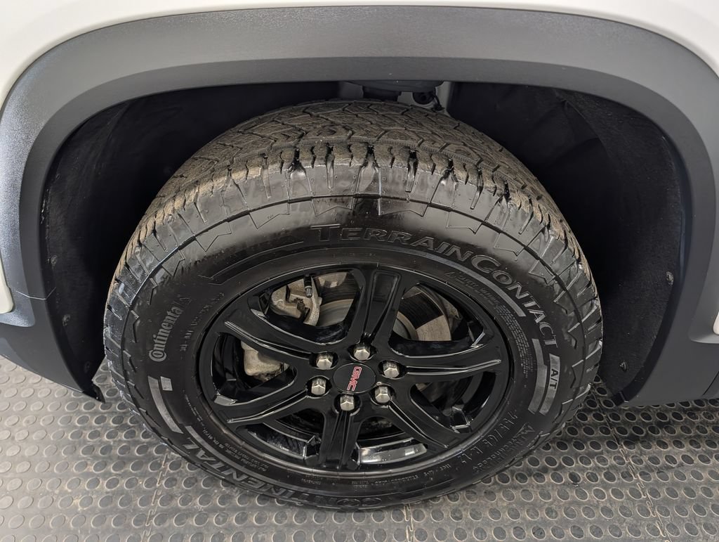 Used 2023 GMC Acadia AT4 AWD/4WD image 7