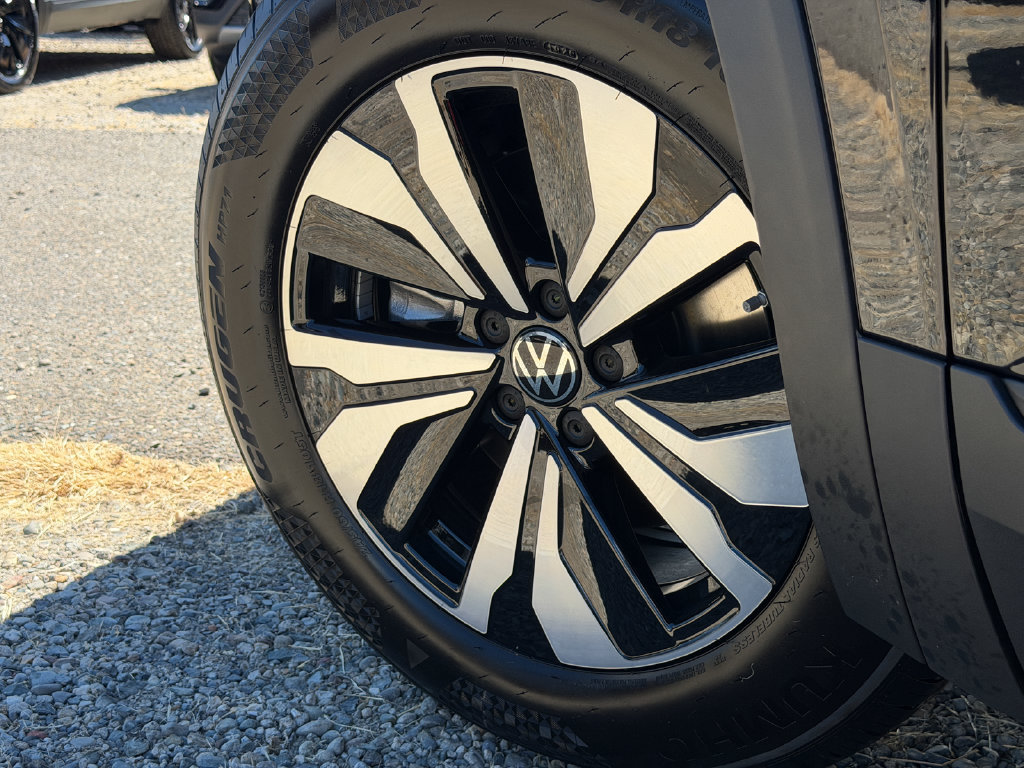 New 2026 Volkswagen Atlas SE FWD image 10
