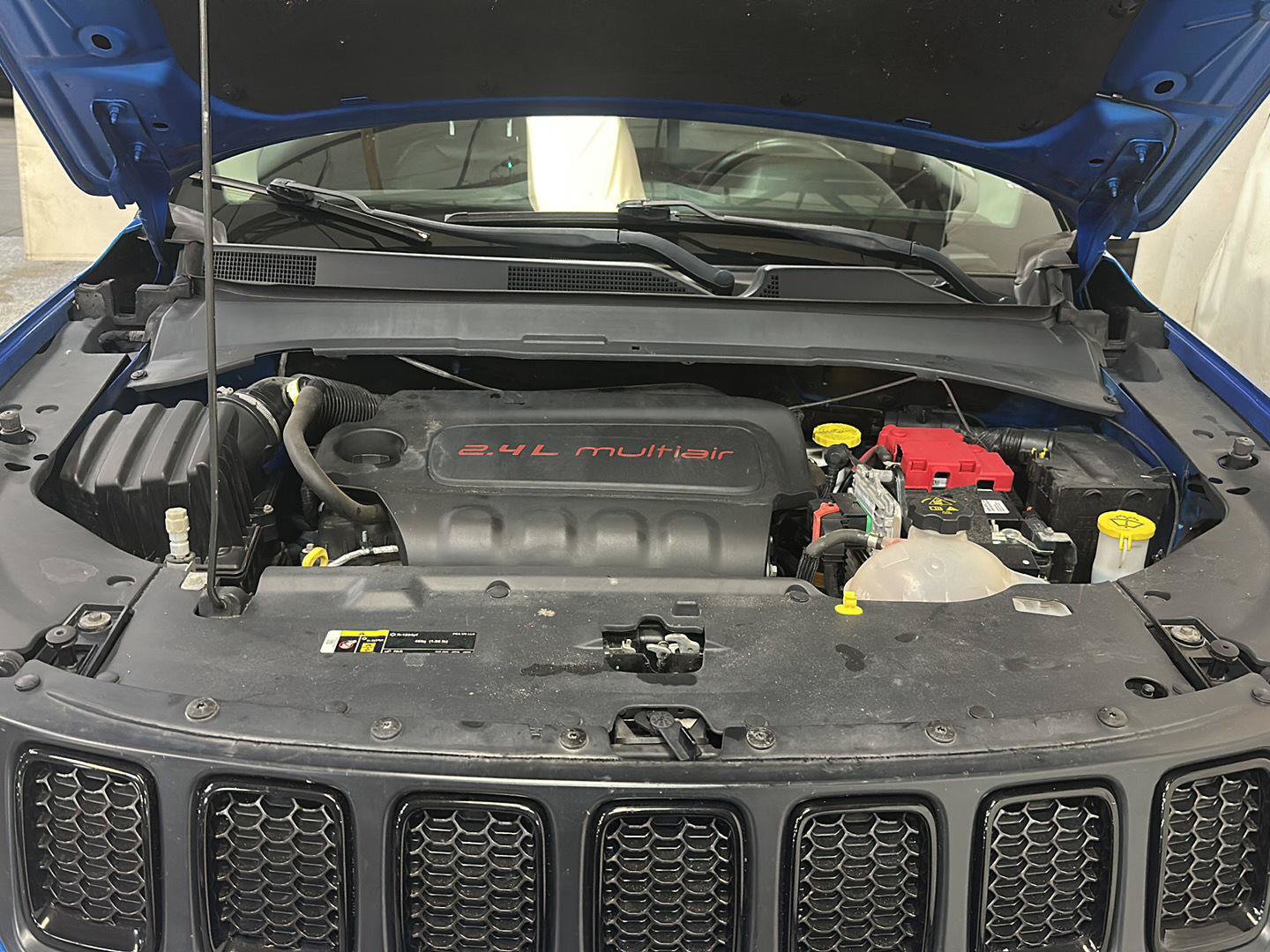 Used 2019 Jeep Compass Latitude AWD/4WD image 13