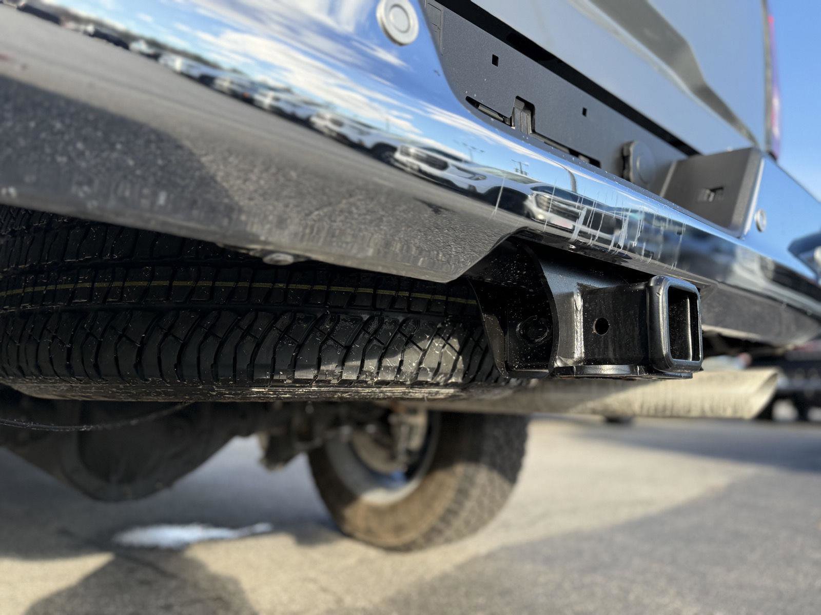 New 2026 GMC Sierra 2500 SLE w/ SLE Value Package; image 12