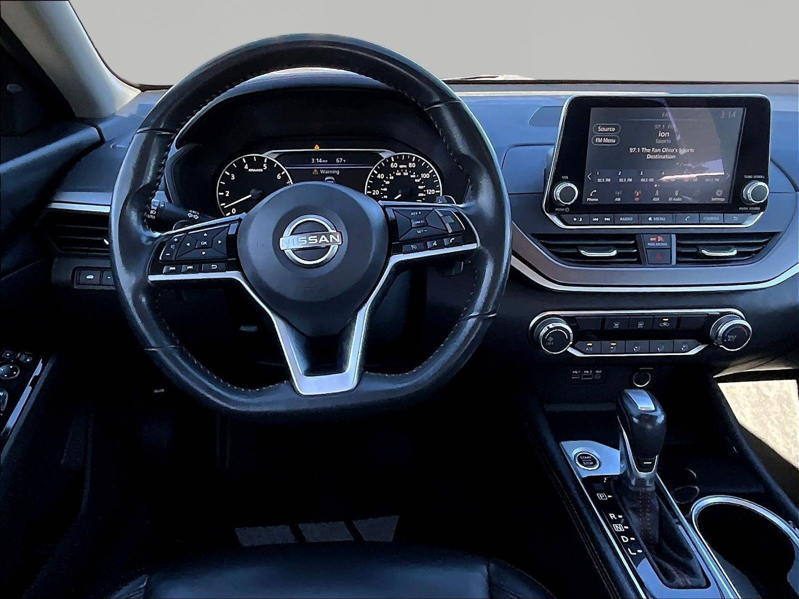 Used 2024 Nissan Altima 2.5 SR FWD image 8
