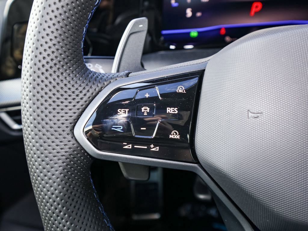 New 2026 Volkswagen Golf image 25