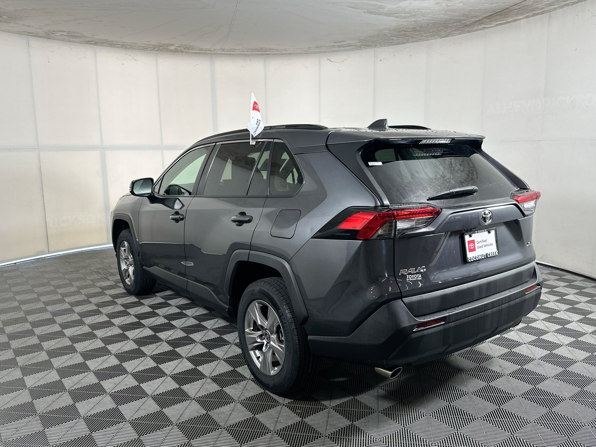 Certified 2023 Toyota RAV4 XLE w/ Convenience Package FWD image 5