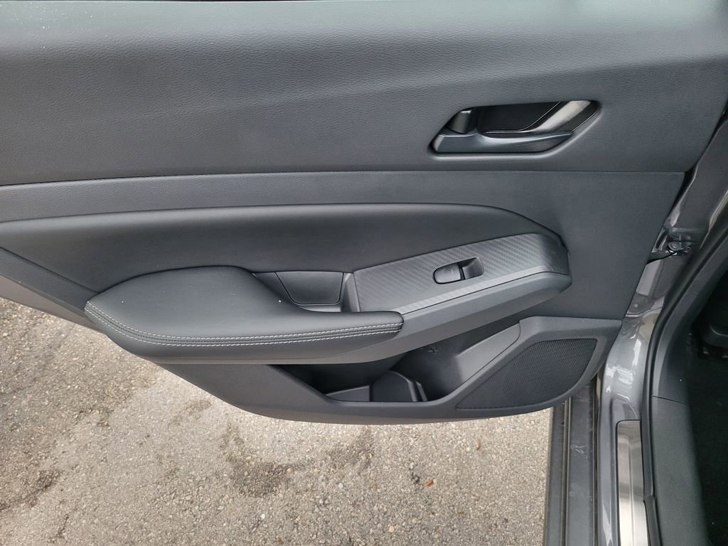 Used 2025 Nissan Altima 2.5 SV w/ SV Special Edition Package image 11