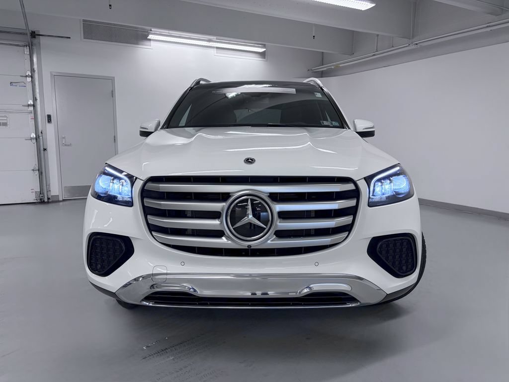 Certified 2025 Mercedes-Benz GLS 450 4MATIC image 4