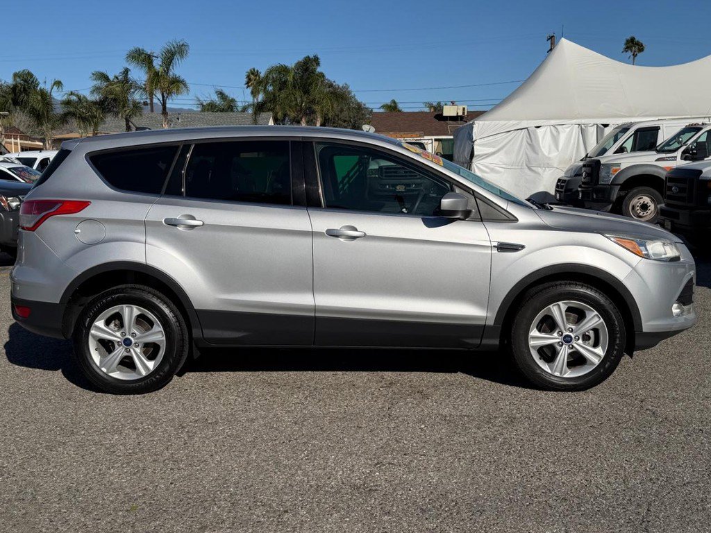 Used 2016 Ford Escape SE image 4