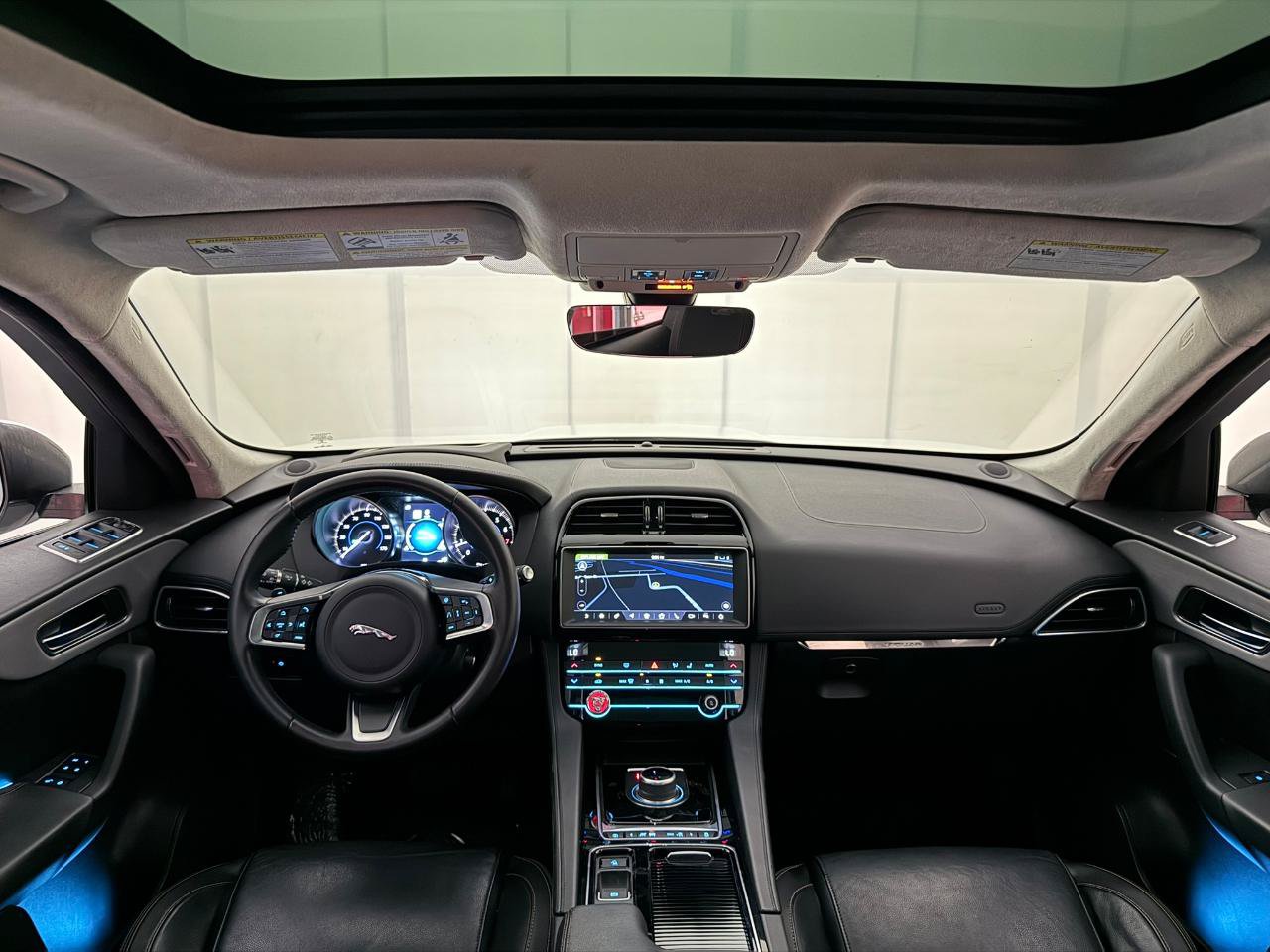 Used 2020 Jaguar F-PACE Prestige AWD/4WD image 27