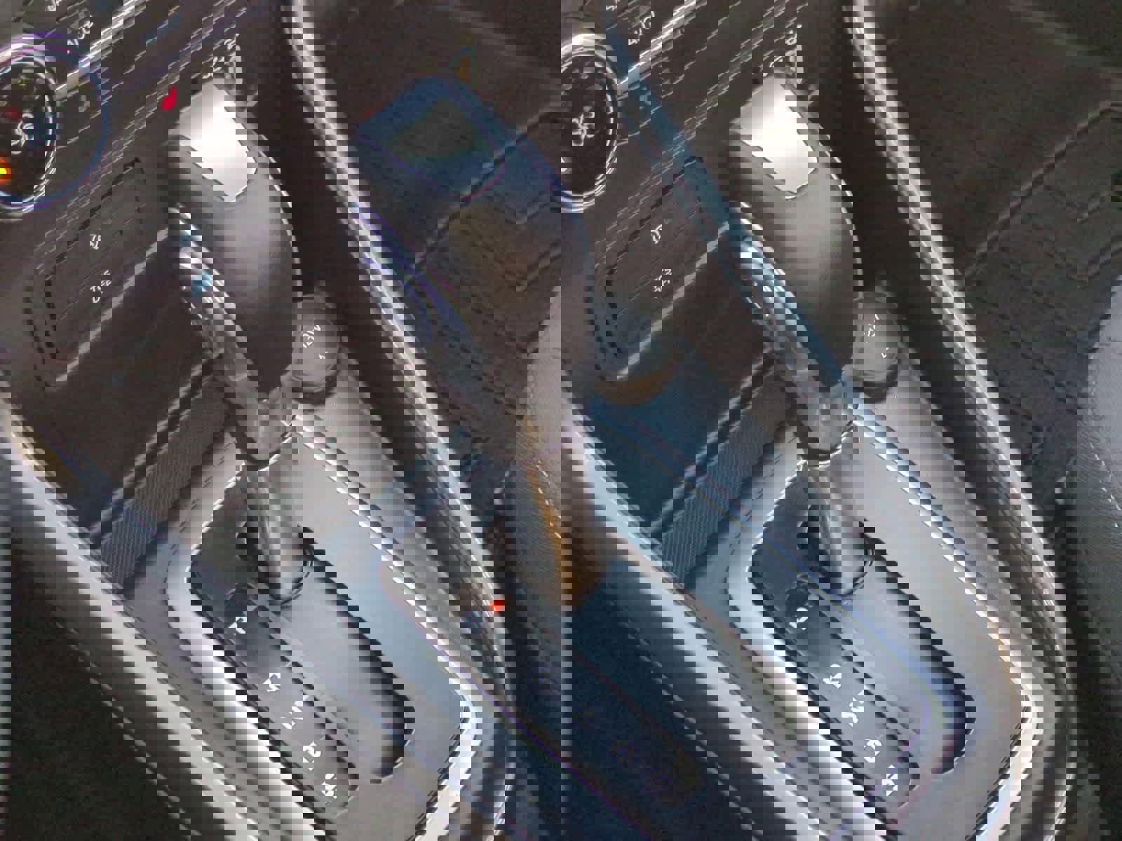 Used 2020 Ford EcoSport SE w/ SE Convenience Package image 33