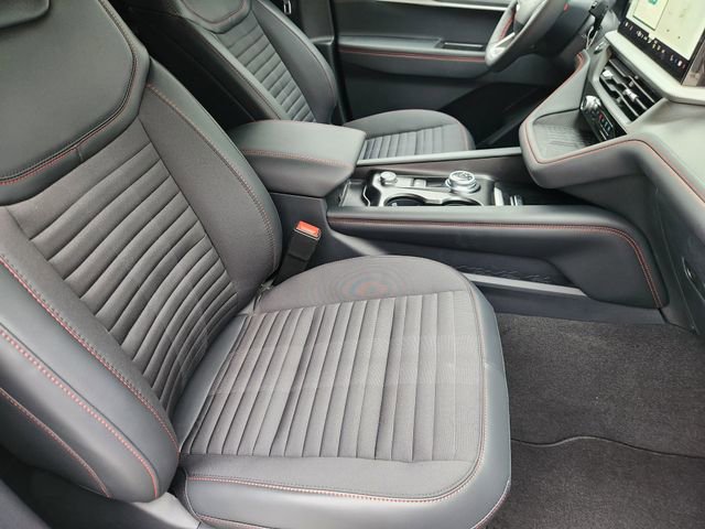 New 2025 Ford Explorer ST-Line w/ Premium Package AWD/4WD image 10