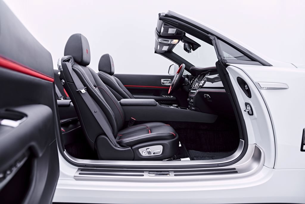 Used 2020 Rolls-Royce Dawn RWD image 44