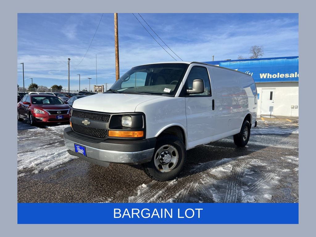 Used 2017 Chevrolet Express 3500 image 1