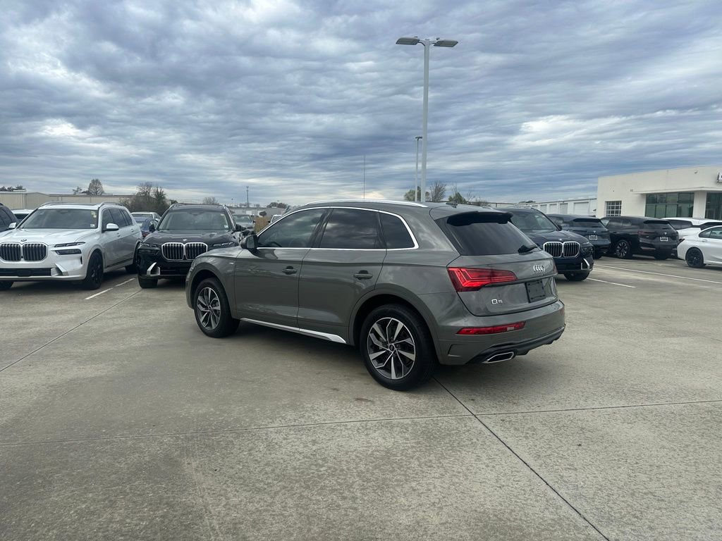 Used 2023 Audi Q5 2.0T Premium Plus w/ Premium Plus Package image 3