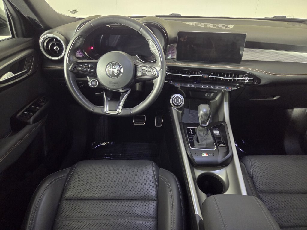 Used 2025 Alfa Romeo Tonale w/ Premium Package AWD/4WD image 25