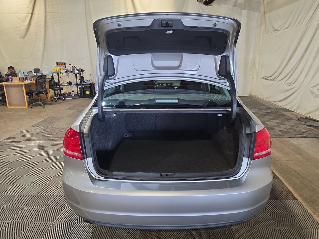 Used 2014 Volkswagen Passat 1.8T S FWD image 19