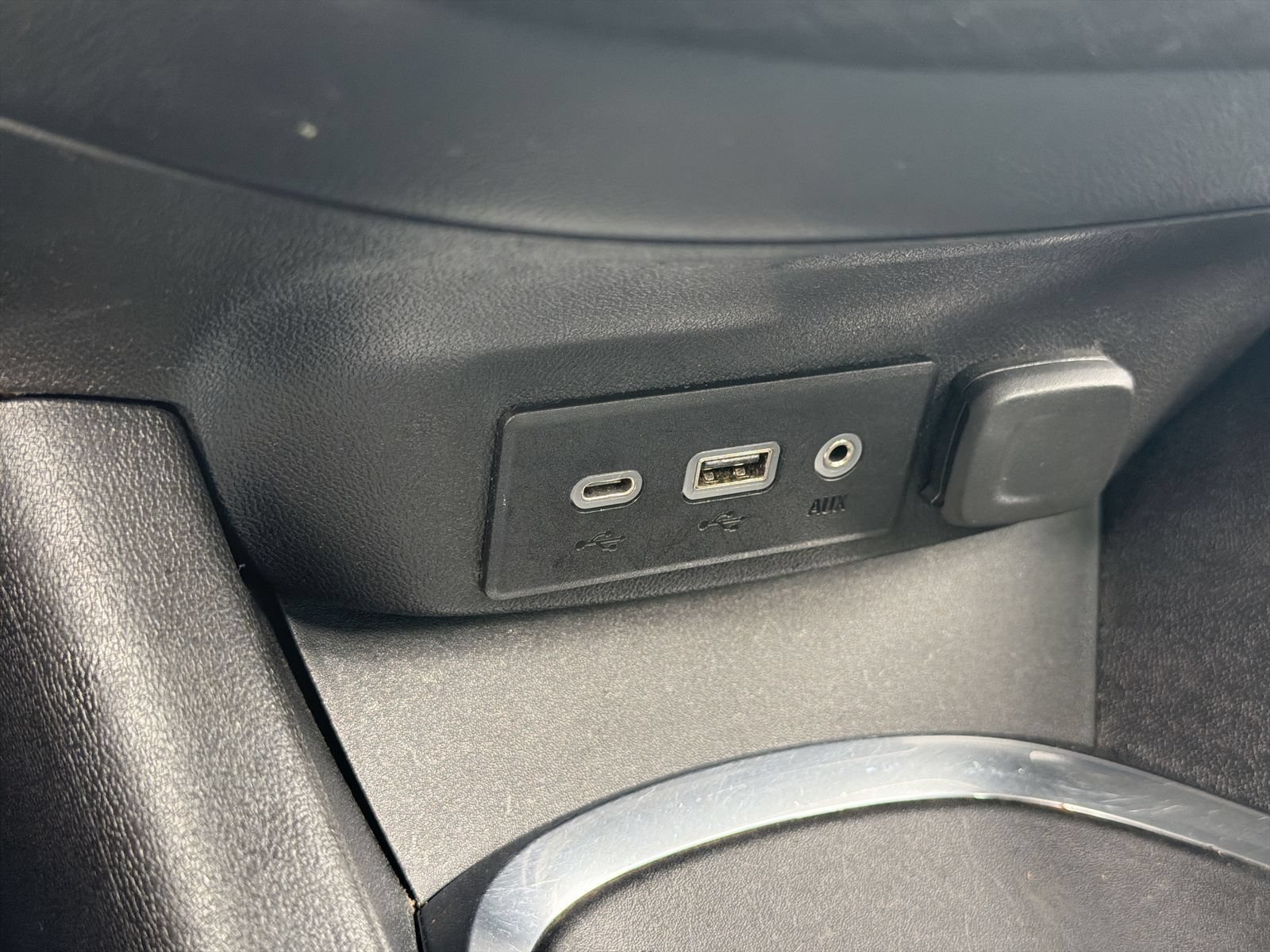 Used 2020 Chevrolet Malibu LT FWD image 34