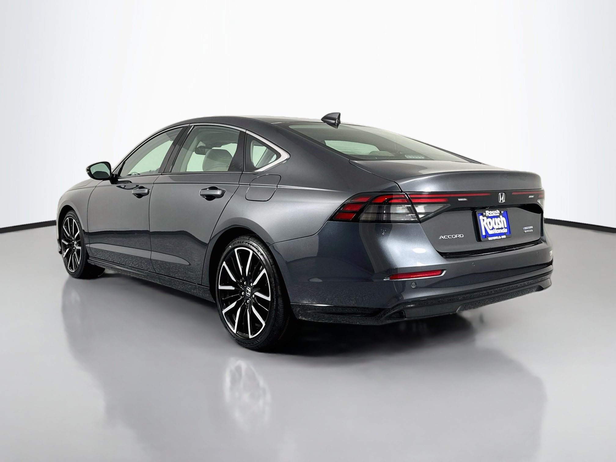Certified 2025 Honda Accord Touring image 7