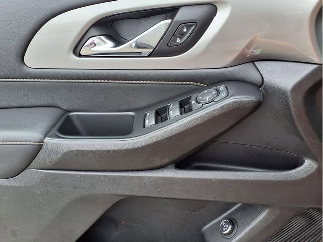 Certified 2021 Chevrolet Traverse LT image 14