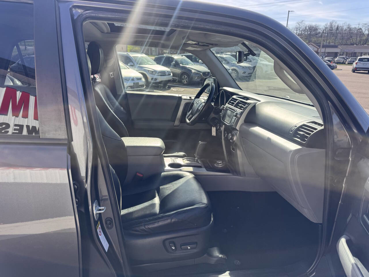 Used 2013 Toyota 4Runner SR5 w/ Premium Pkg w/3rd Row Seat image 16