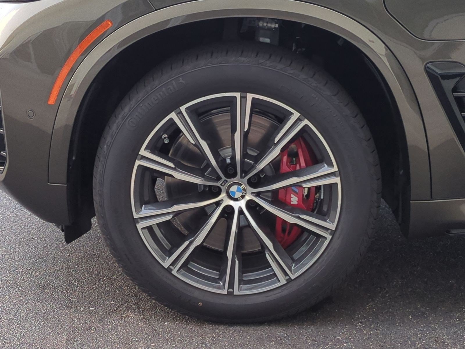New 2026 BMW X5 xDrive50e w/ M Sport Package AWD/4WD image 13