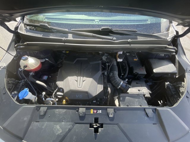 Used 2022 Kia Carnival LX FWD image 28