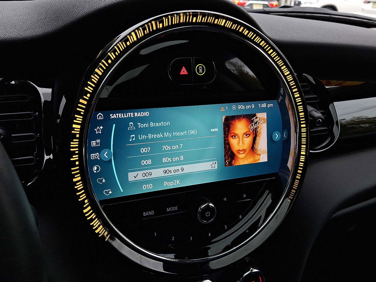 Certified 2024 MINI Cooper SE image 17