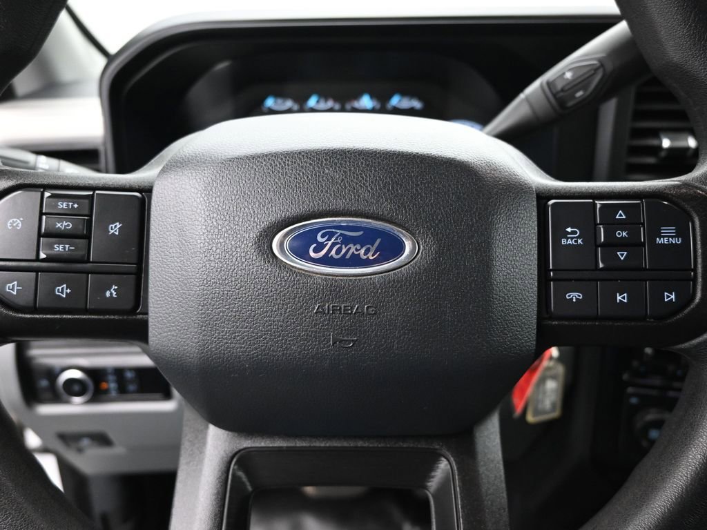Used 2023 Ford F250 XLT w/ F-250 >10K GVWR Package image 12