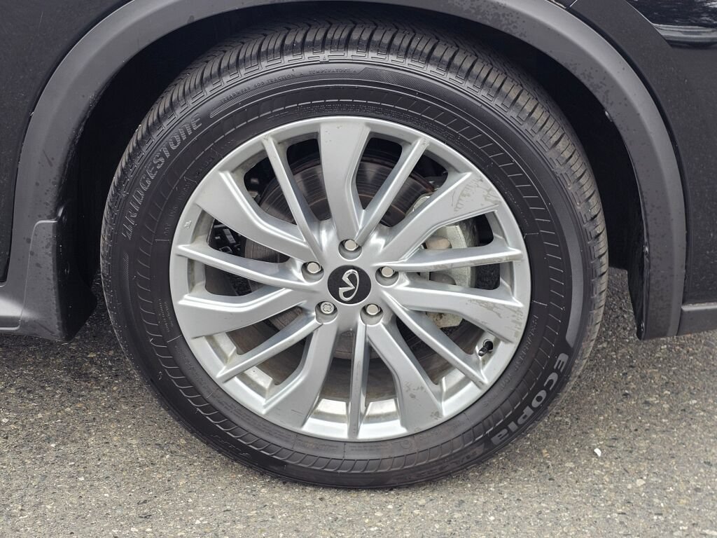 Used 2024 INFINITI QX50 Luxe AWD/4WD image 9