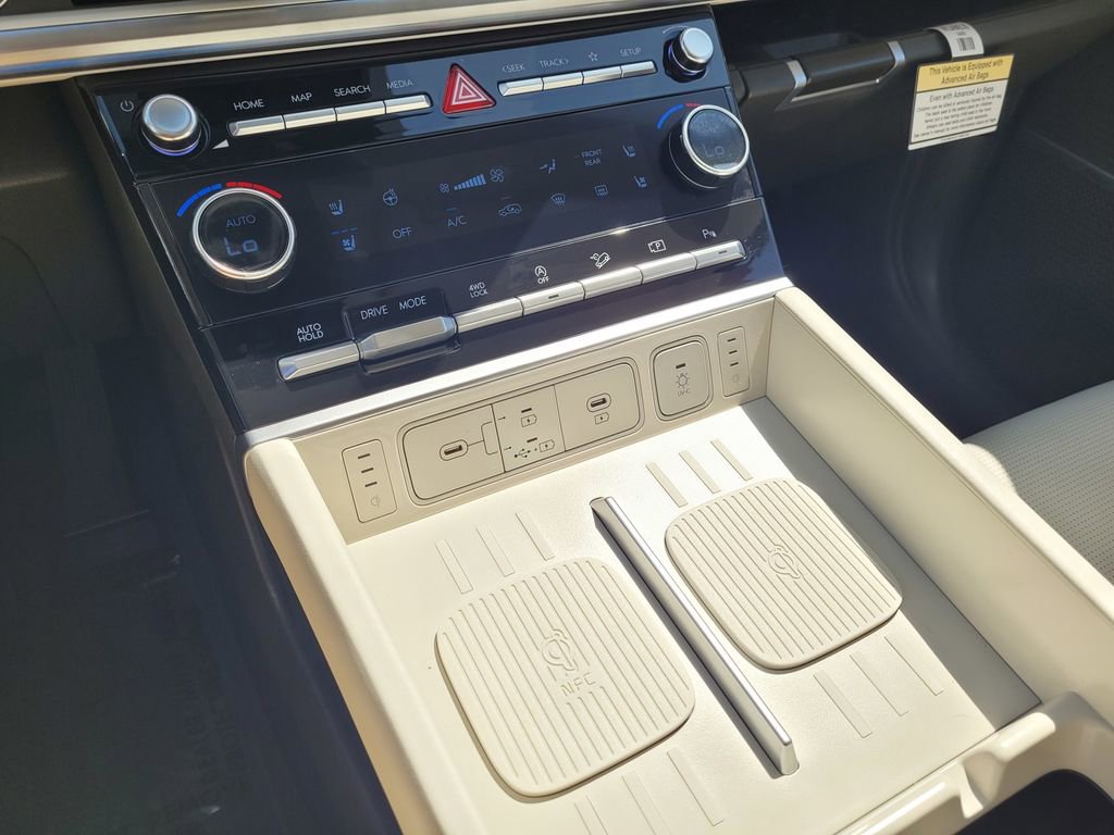 New 2025 Hyundai Santa Fe Calligraphy image 10