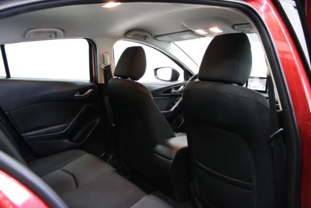 Used 2015 MAZDA MAZDA3 i Sport FWD image 24