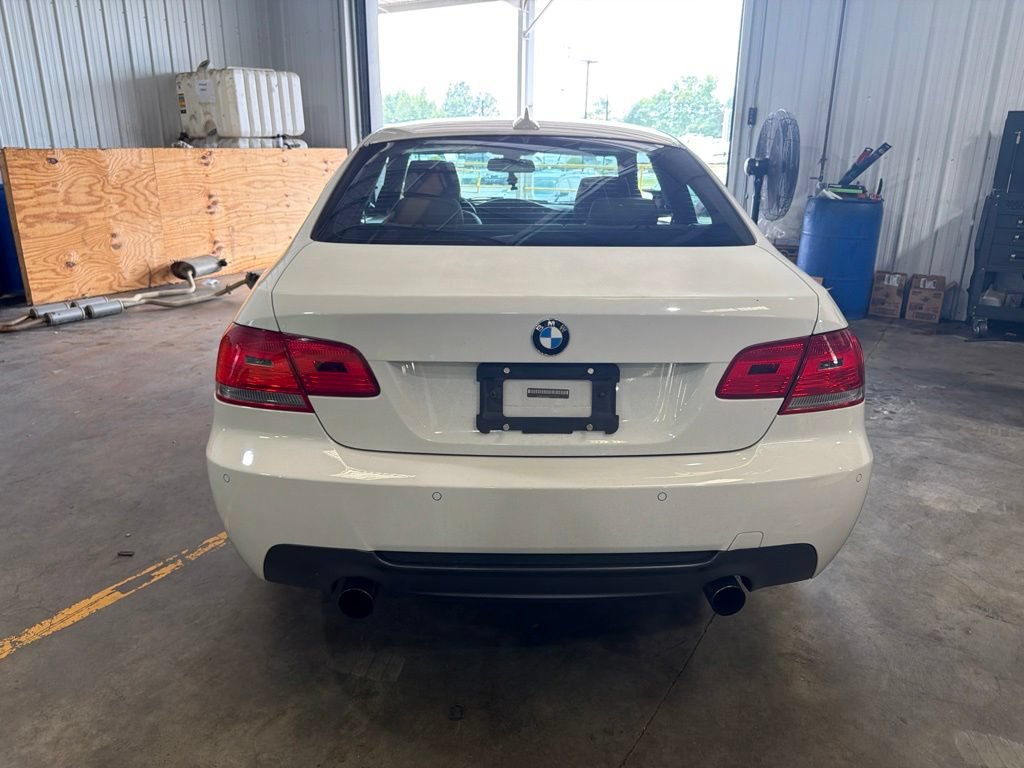 Used 2010 BMW 335i Coupe RWD image 4