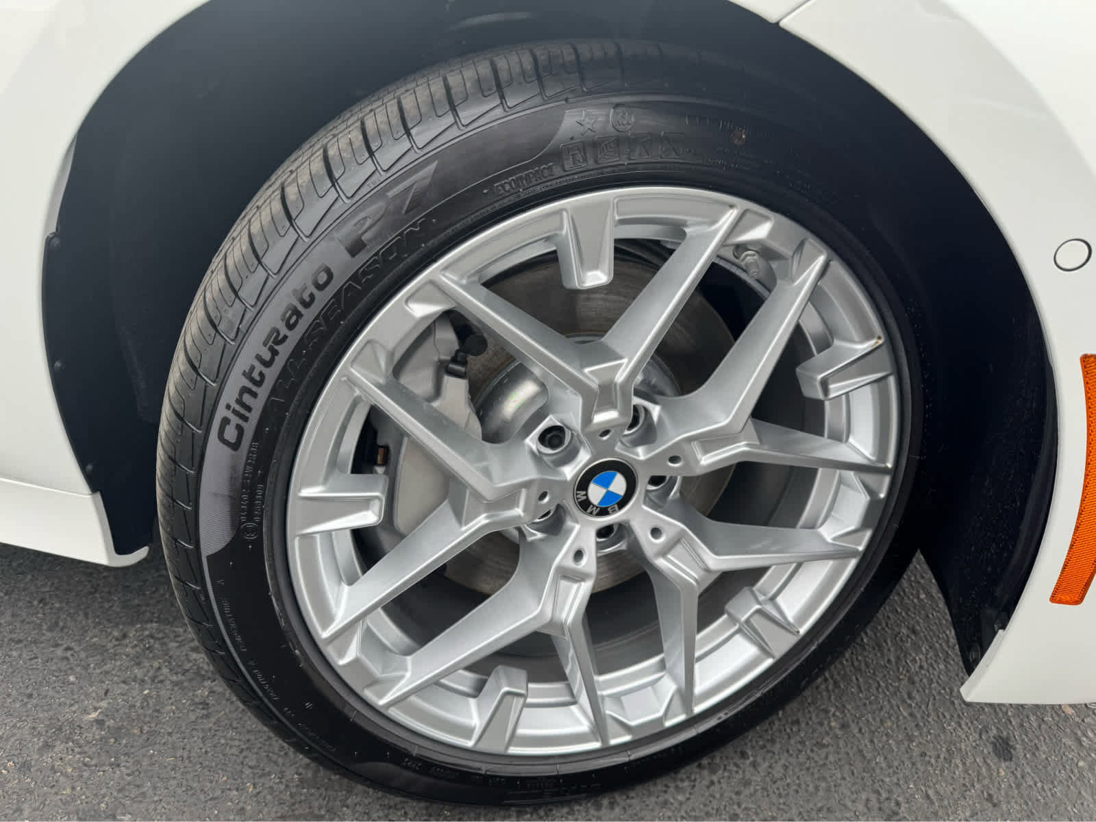 New 2026 BMW 330i Sedan w/ Convenience Package image 11