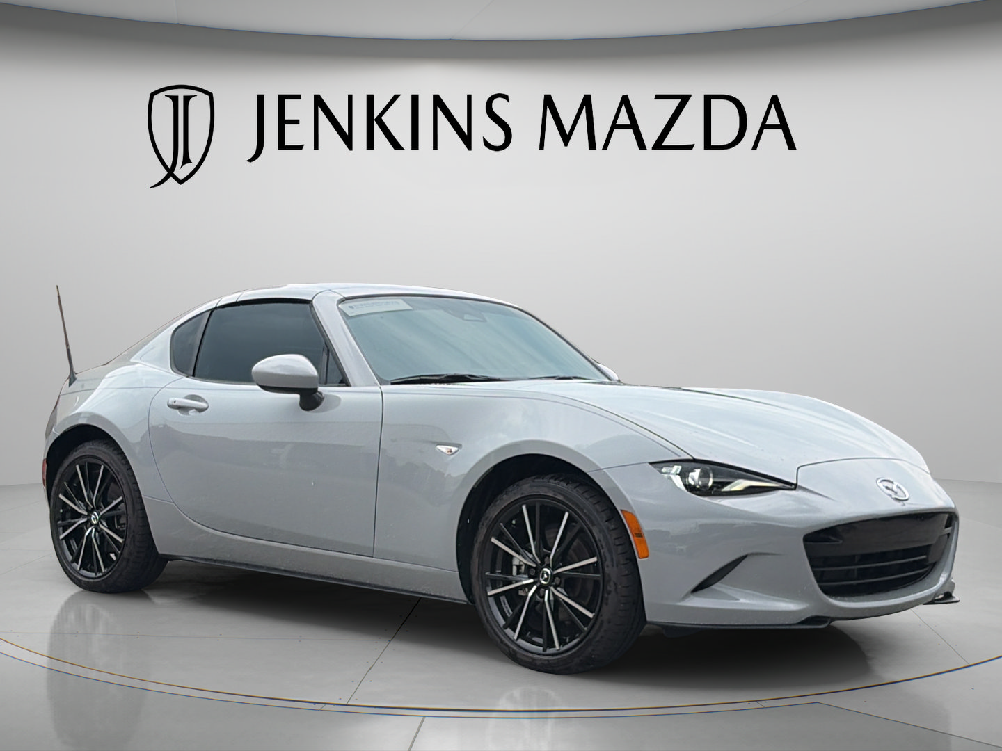 Used 2025 MAZDA MX-5 Miata RF Grand Touring RWD image 2