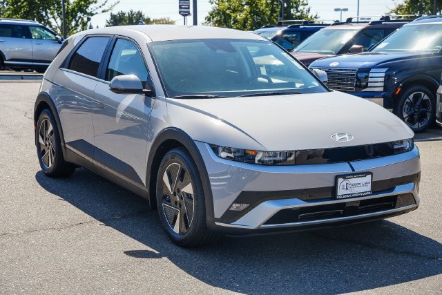 New 2026 Hyundai Ioniq 5 SEL RWD image 6