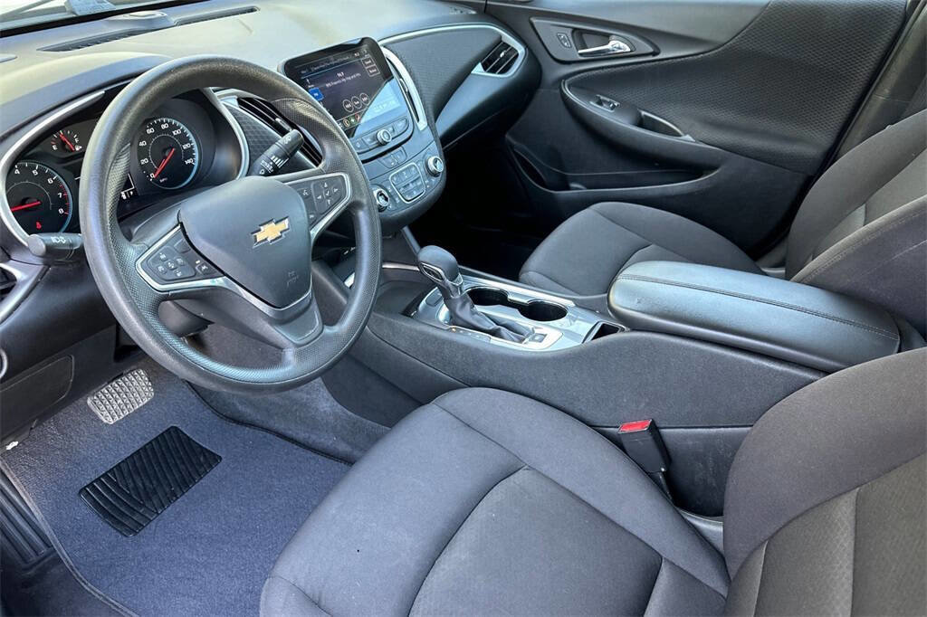 Used 2023 Chevrolet Malibu LT image 10