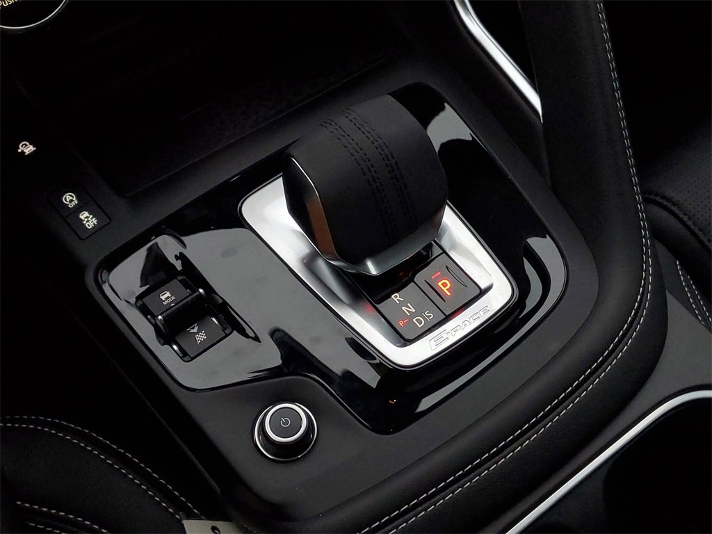 Used 2024 Jaguar E-PACE R-Dynamic SE image 22