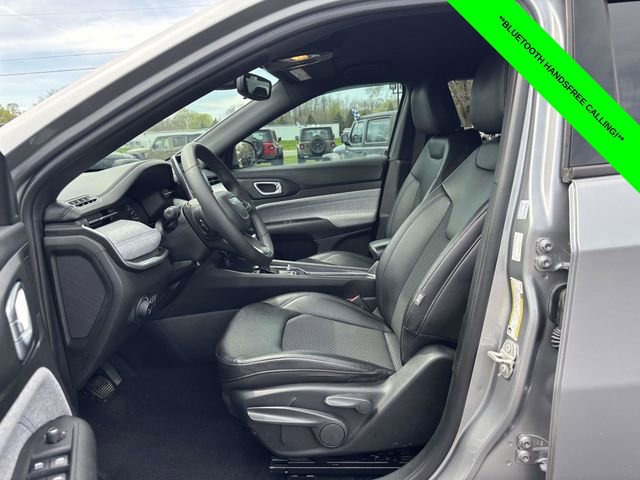 Used 2024 Jeep Compass Latitude AWD/4WD image 3
