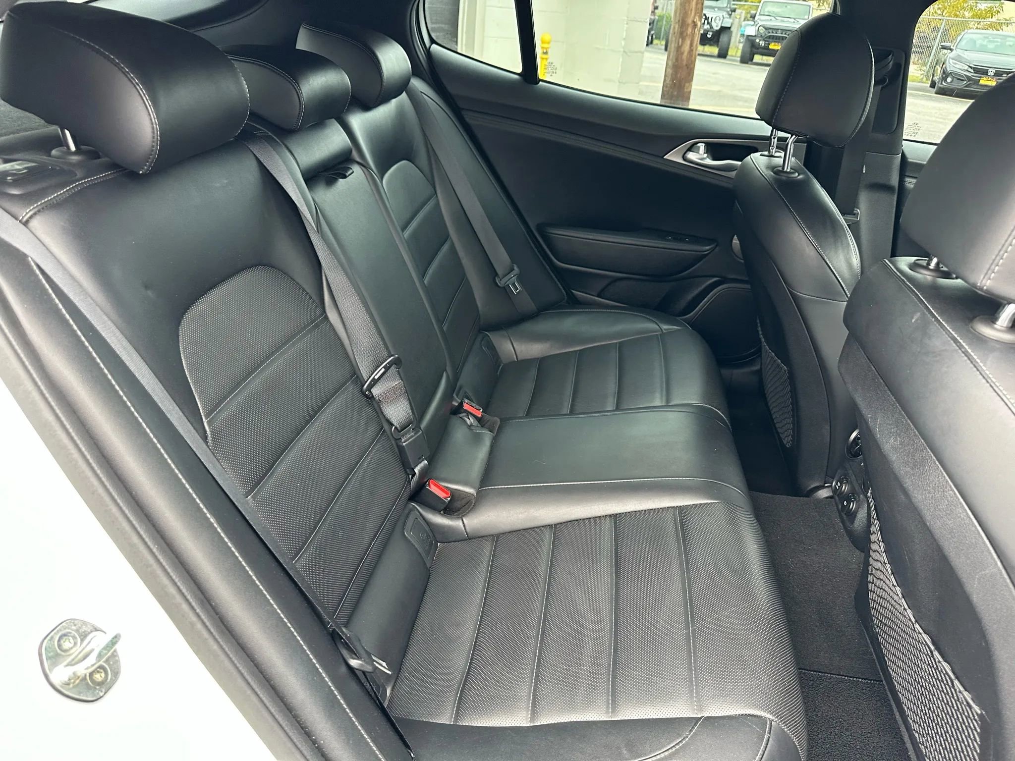 Used 2019 Kia Stinger GT2 image 22