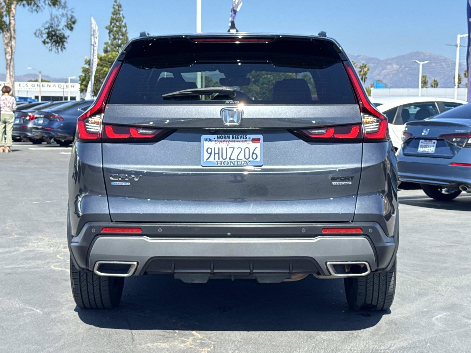 Used 2024 Honda CR-V Sport Touring image 4
