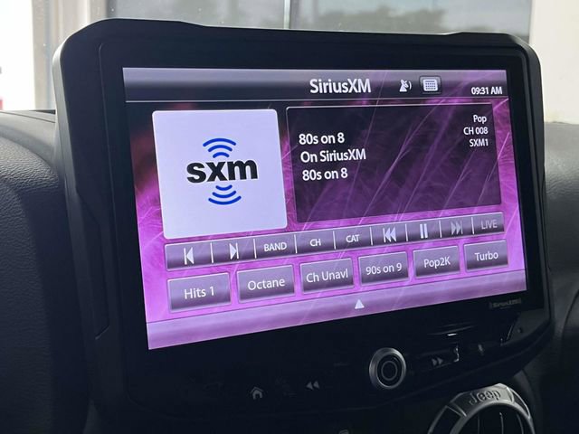 Used 2018 Jeep Wrangler Unlimited Sahara w/ Connectivity Group image 29