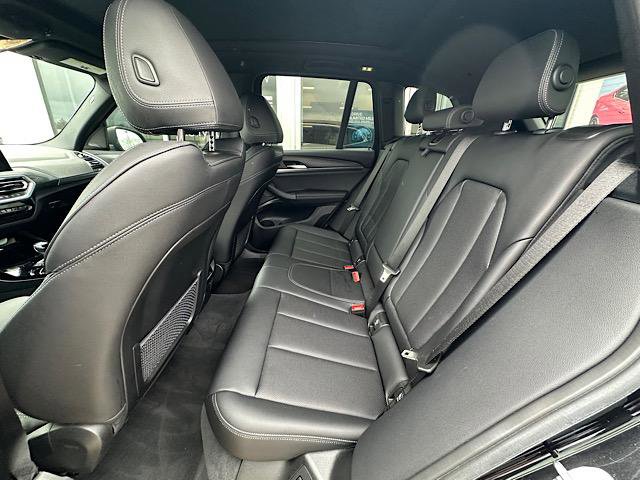 Certified 2024 BMW X3 xDrive30i w/ Premium Package image 18