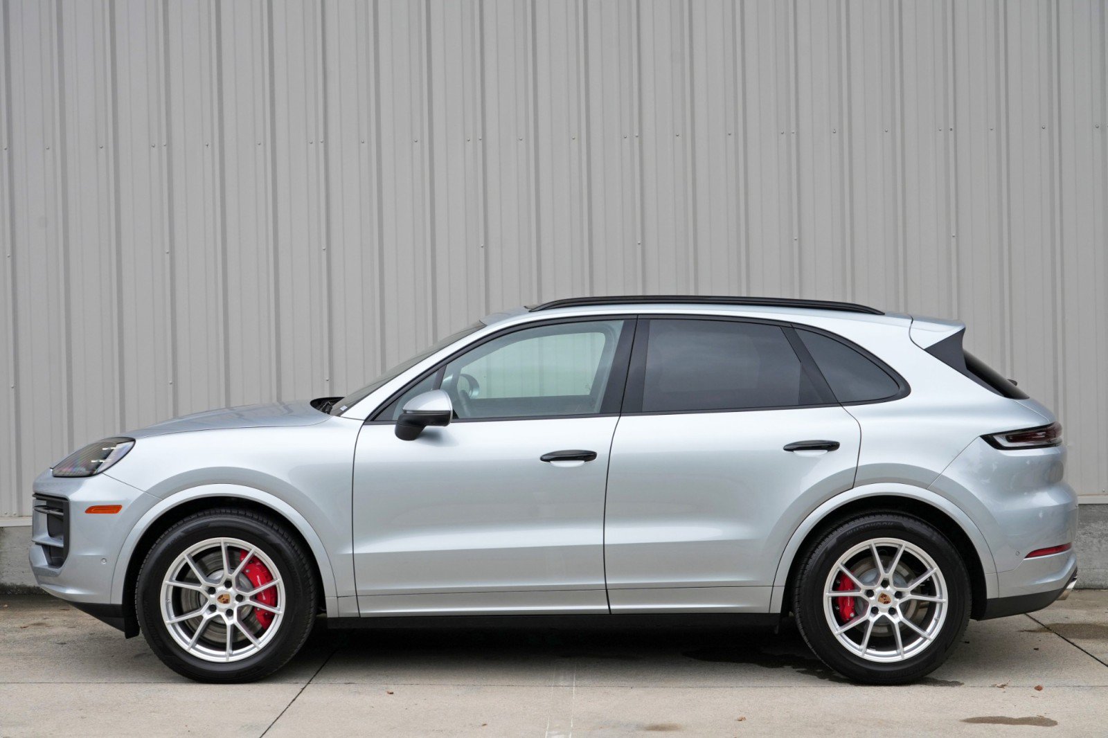 Used 2025 Porsche Cayenne S AWD/4WD image 54